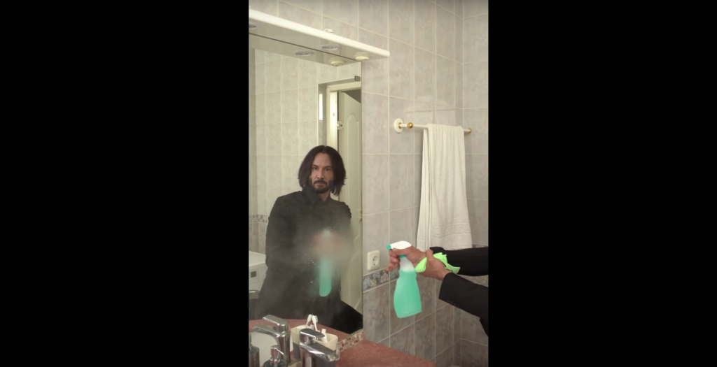 Hilarious imitation of Keanu Reeves cleaning up 