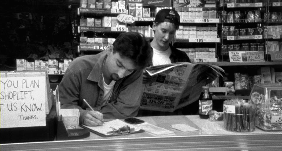 Kevin Smith really made one of the funniest movies of the decade in Clerks